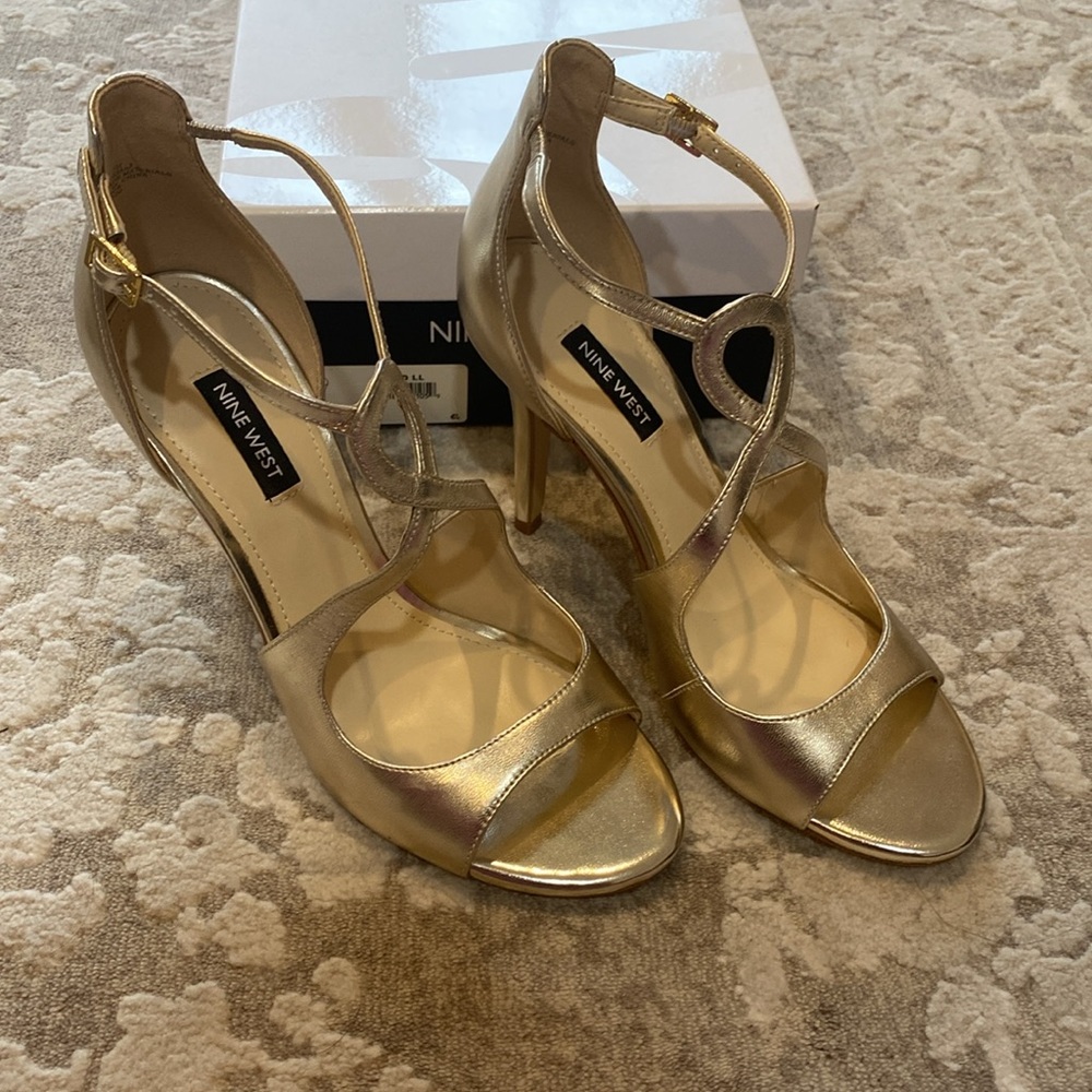 Nine West Gold Sandals